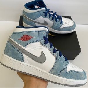 NEW Air Jordan 1 Mid GS French Blue
